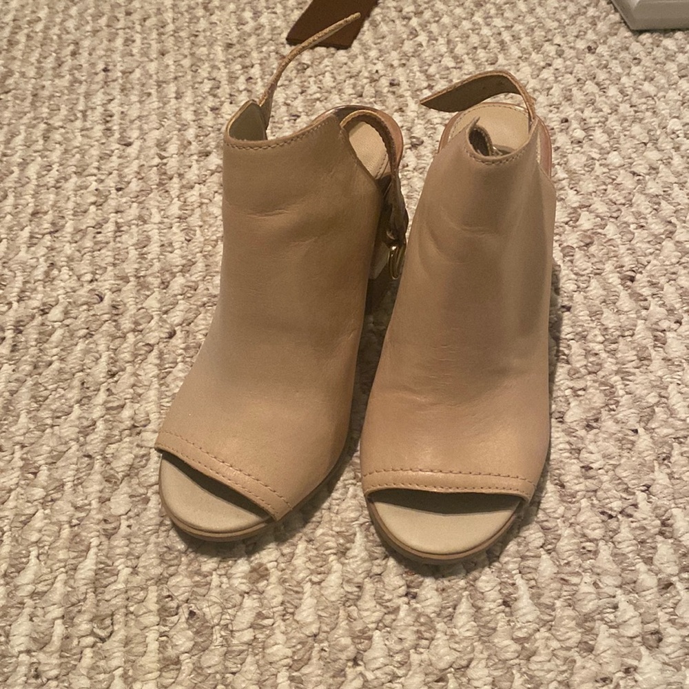 ALdo block heels size US 6